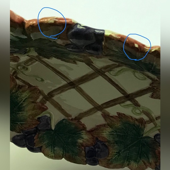 Fitz and Floyd Grape and Leaf Oval 10 inch Ceramic Serving Dish - Picture 5 of 5